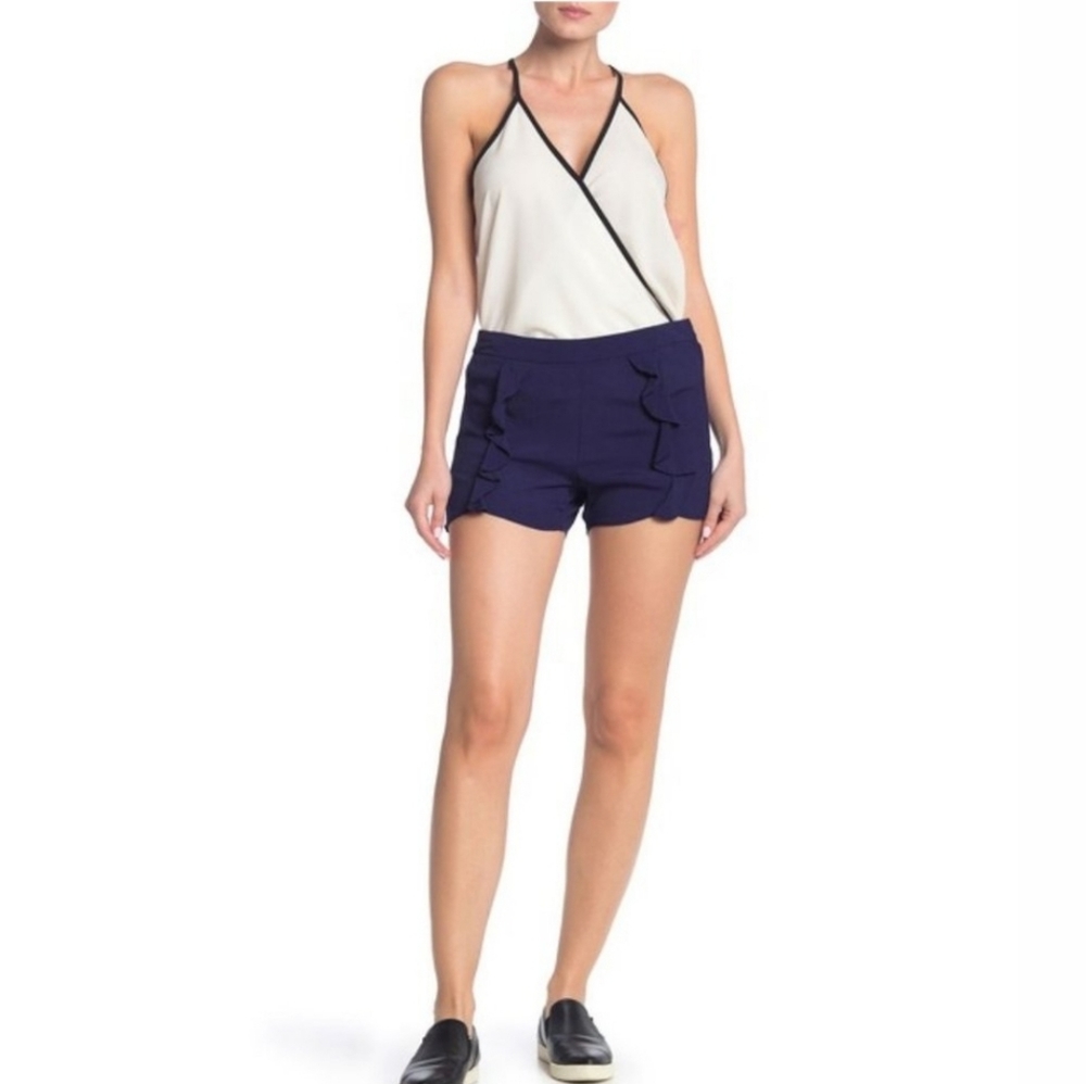 Kut from the Kloth Ruffle Illiana shorts